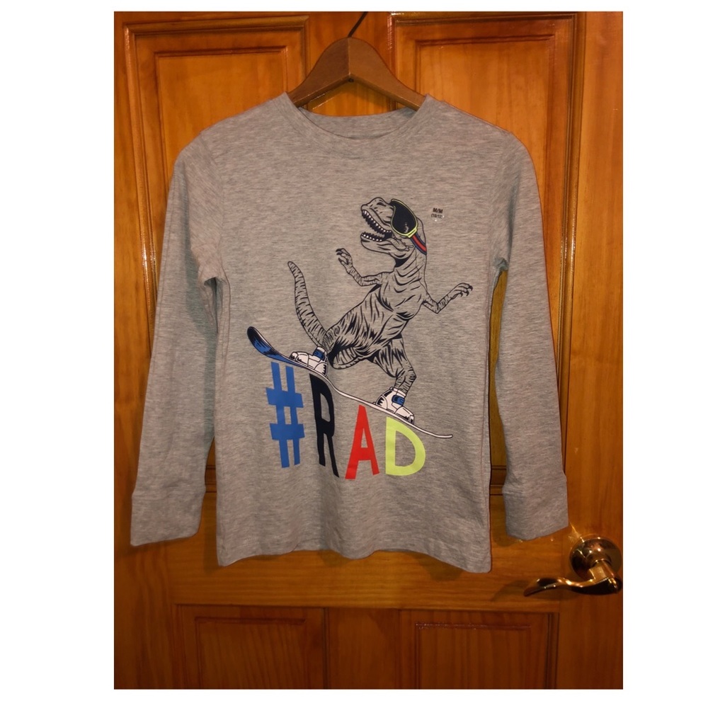 🎠 Boys graphic long sleeve shirt